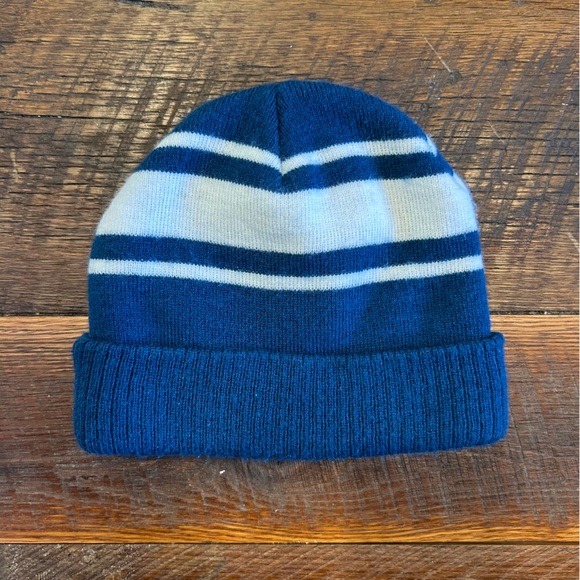 DC Comics Superman Blue and White Kids Beanie - Picture 2 of 4